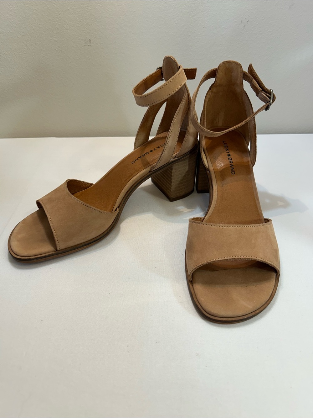 Lucky Brand Tan Suede Ankle-Strap Block Heel Sandals Size 8